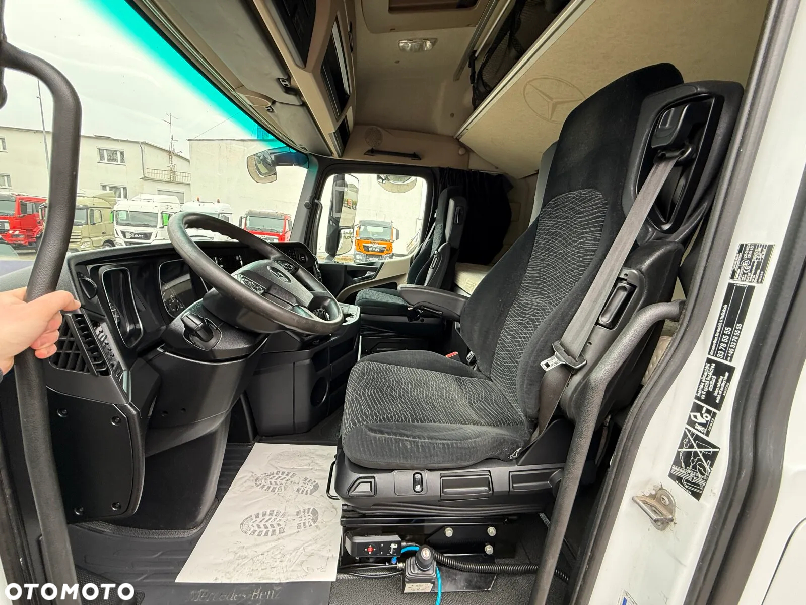 Mercedes-Benz ACTROS 1845 4x2 EURO6 CIĄGNIK SIODŁOWY Z HYDRAULIKĄ WYWROTU - 8
