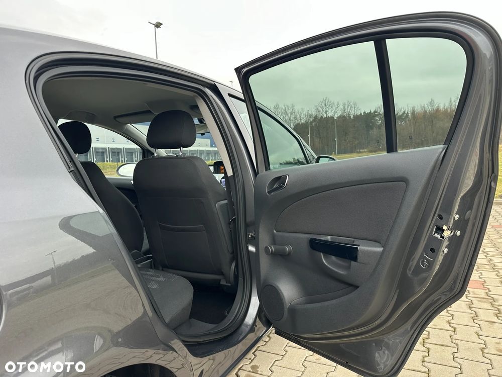 Opel Corsa 1.4 16V Satellite - 37