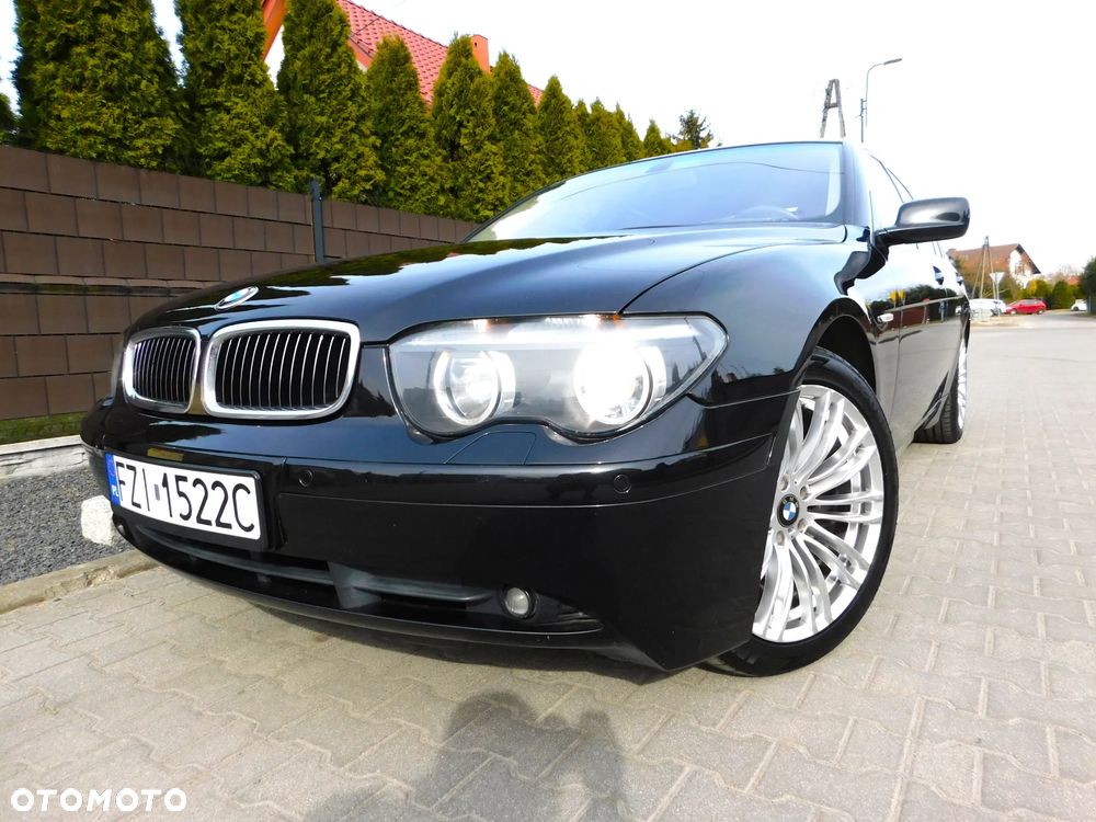BMW Seria 7 745Li - 4
