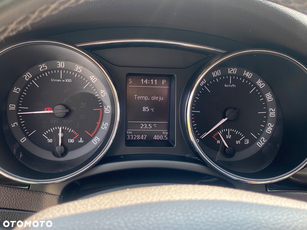 Skoda Superb 2.0 TDI 4x4 L&K DSG - 9