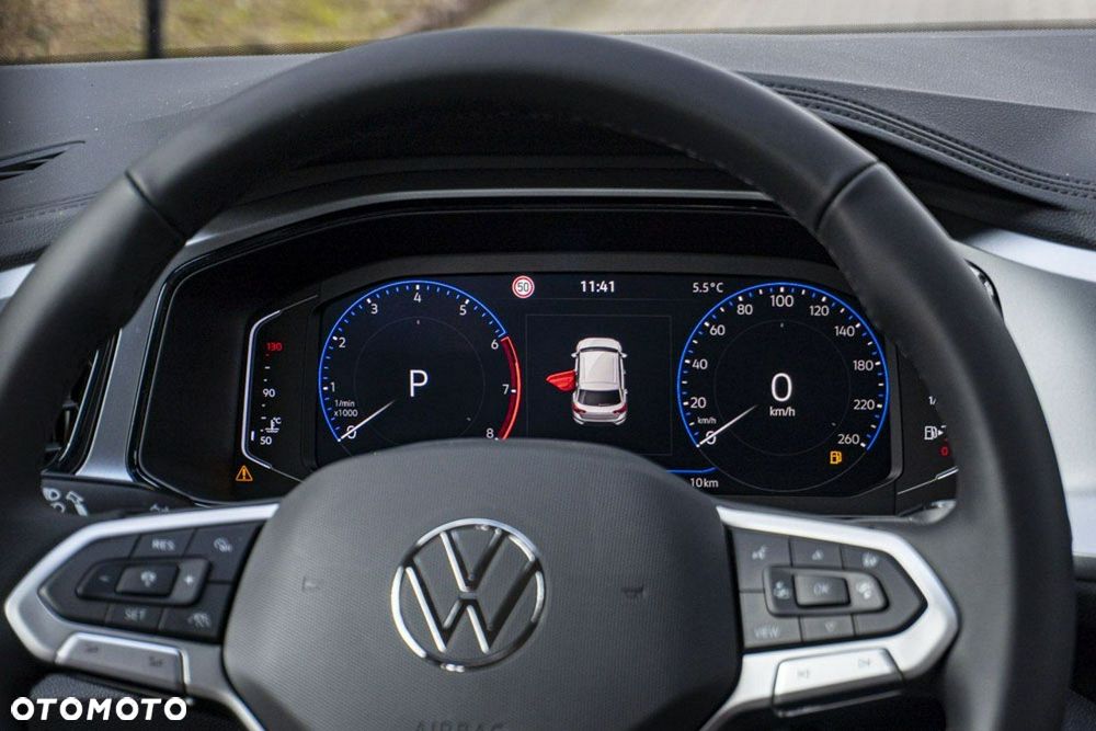Volkswagen T-Roc - 21