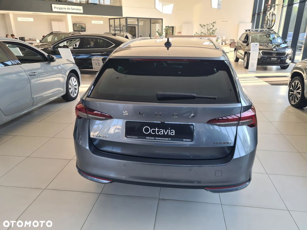 Skoda Octavia 2.0 TSI Drive Selection 4x4 DSG - 6