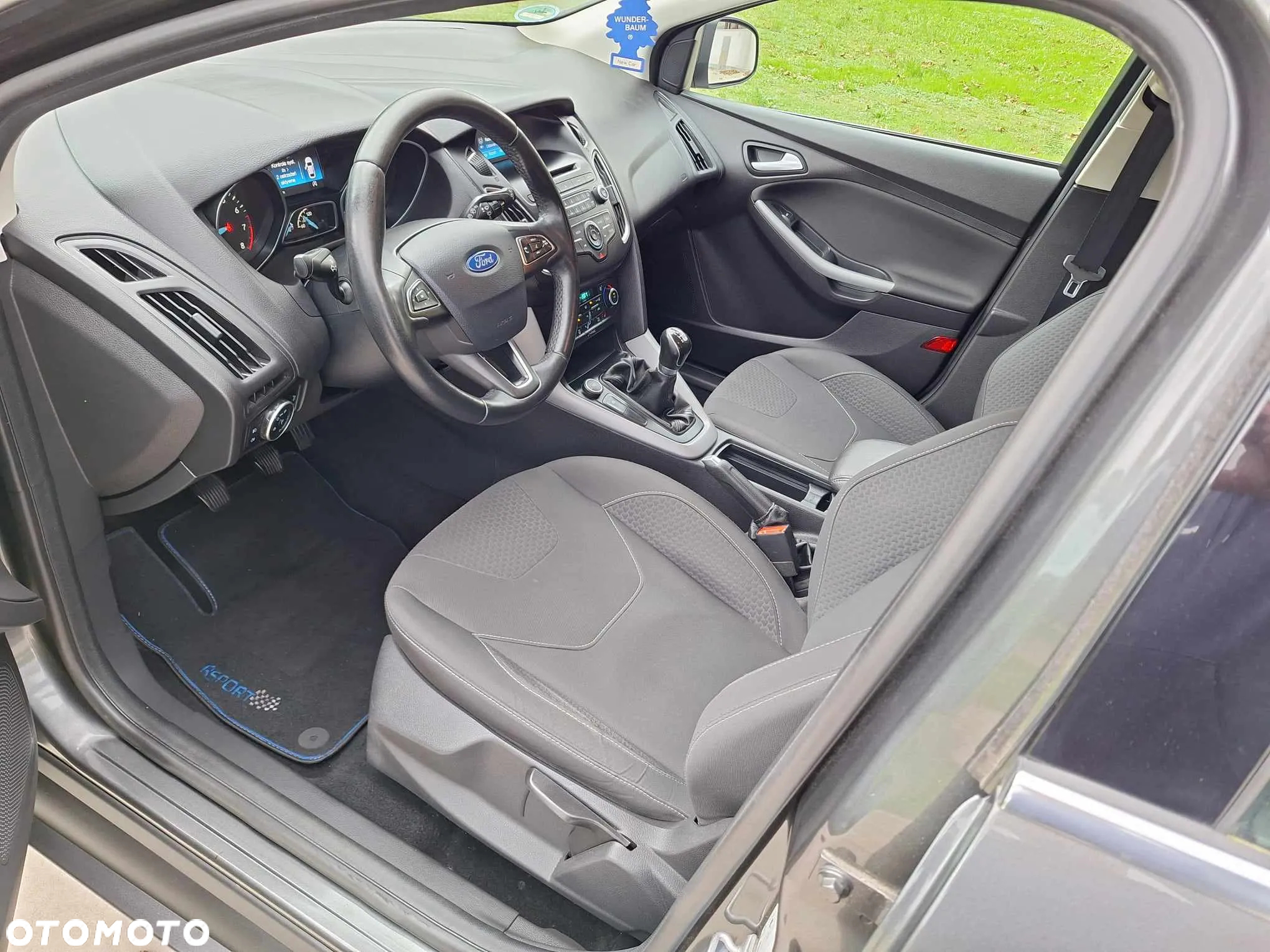 Ford Focus 1.0 EcoBoost Start-Stopp-System TITANIUM - 4