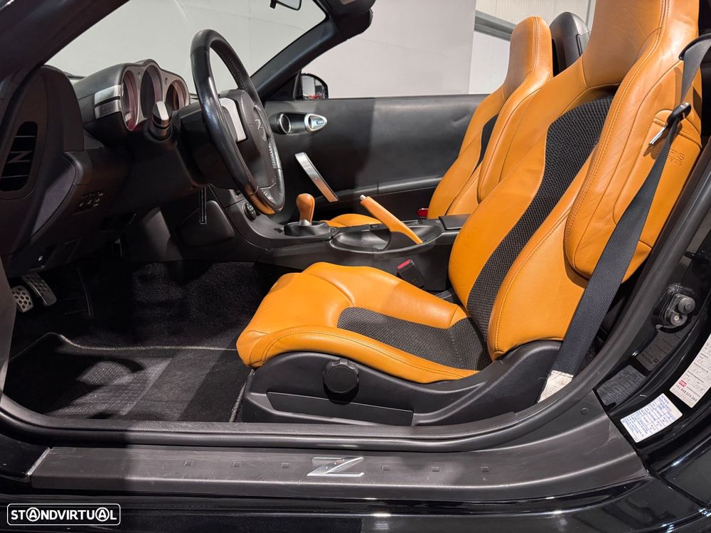 Nissan 350 Z Premium Pack - 48