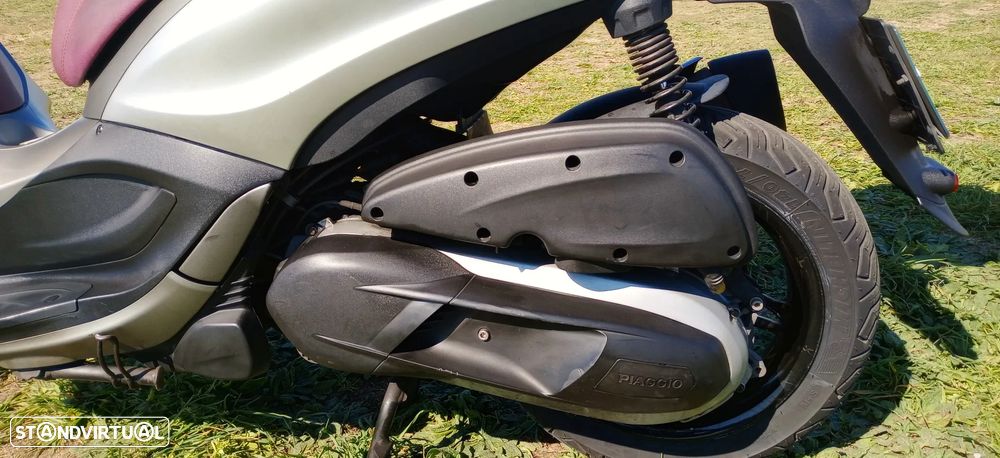 Piaggio Beverly - 16