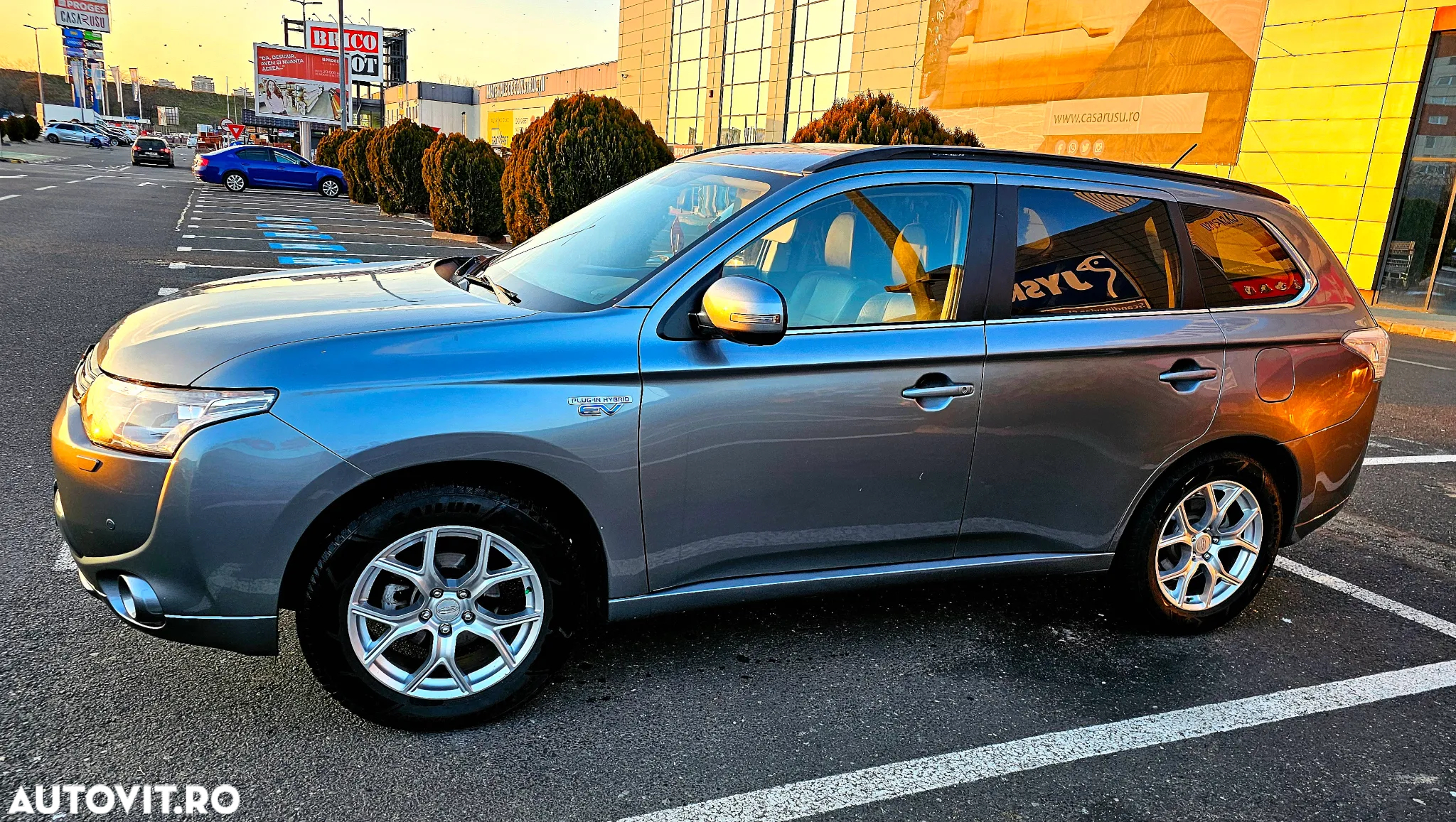 Mitsubishi Outlander - 5