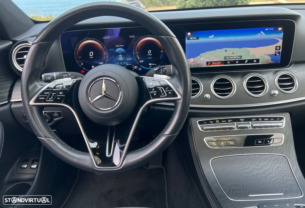 Mercedes-Benz E 300 - 12
