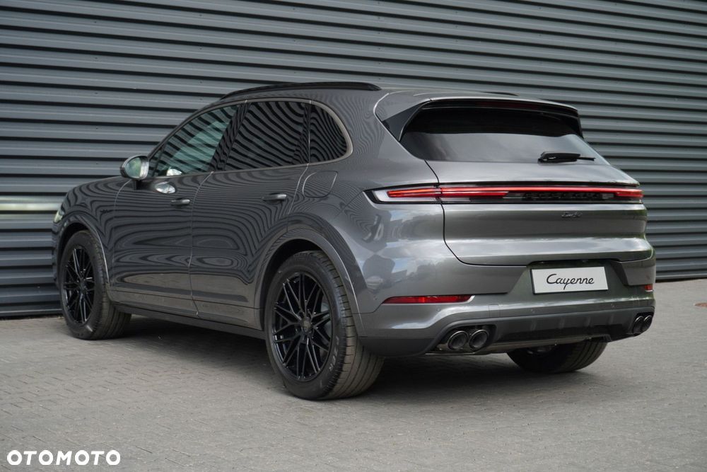 Porsche Cayenne - 5