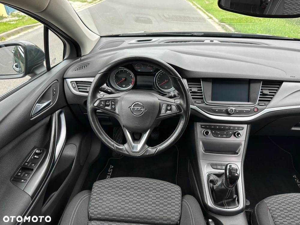 Opel Astra 1.4 Turbo Innovation - 33