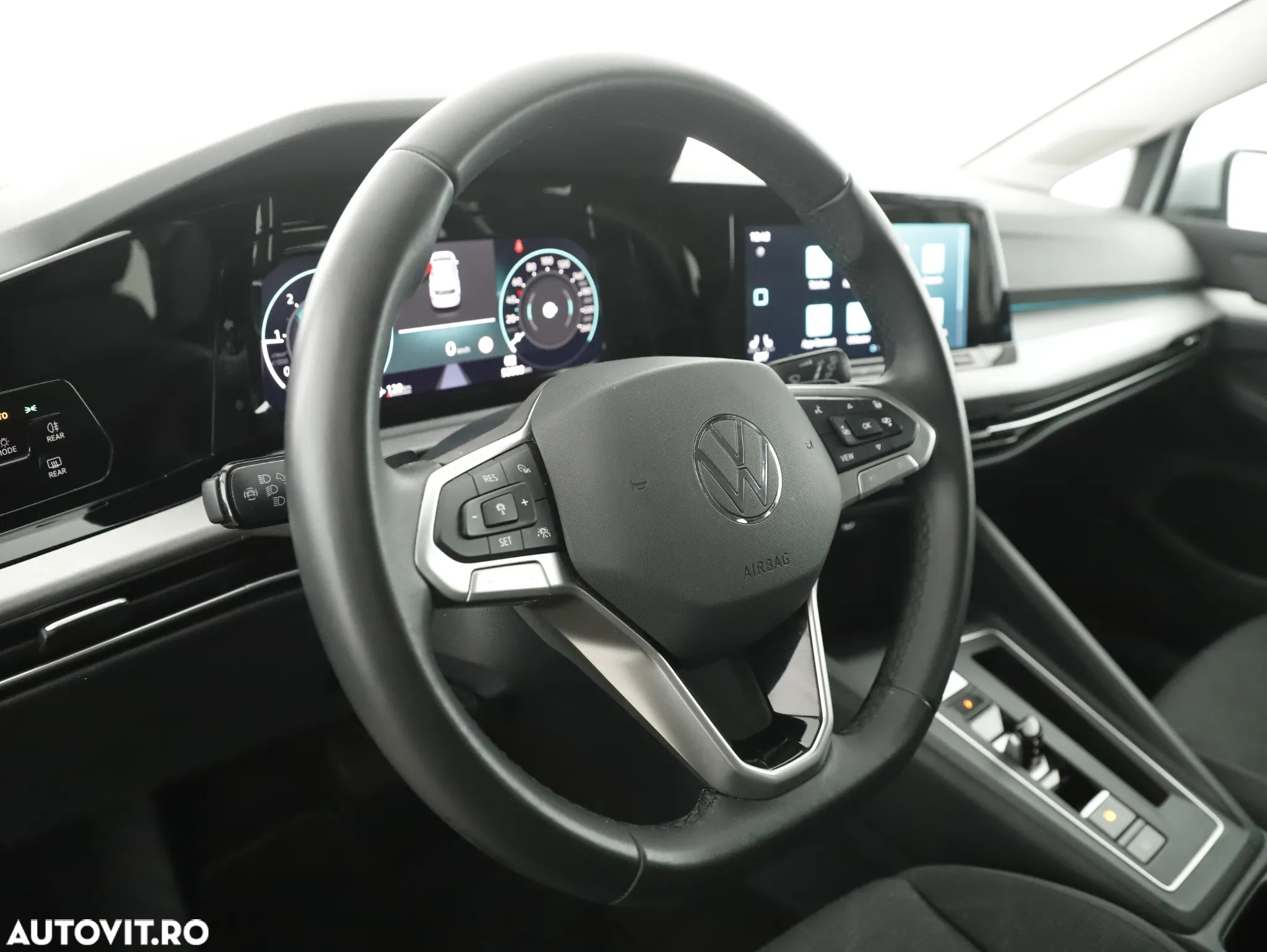 Volkswagen Golf 2.0 TDI DSG Life - 14