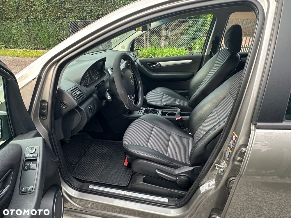 Mercedes-Benz Klasa A 200 CDI Avantgarde - 12