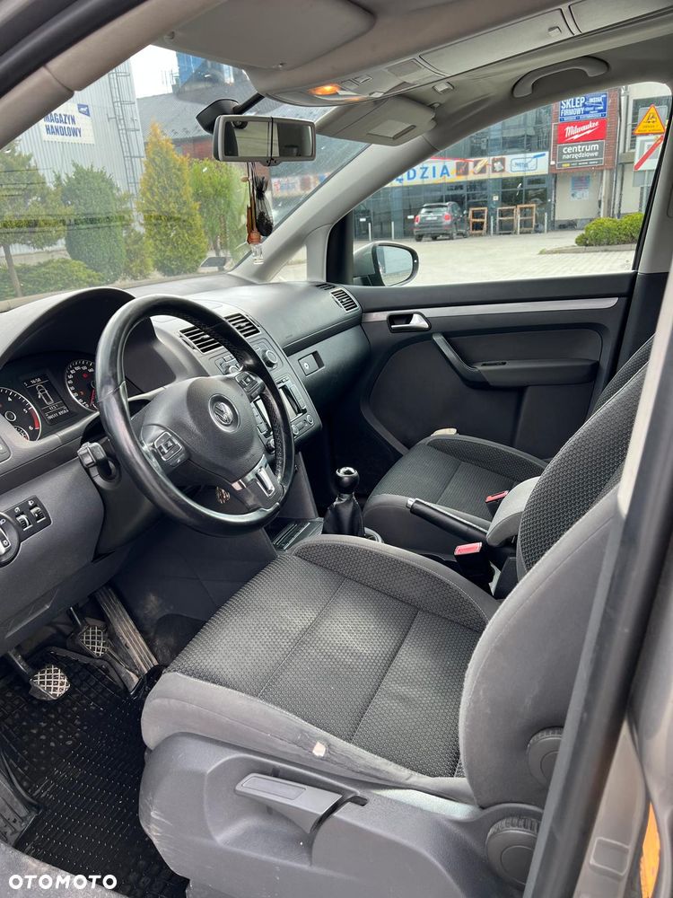 Volkswagen Touran 1.6 TDI DPF Comfortline - 8