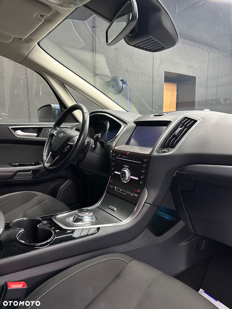 Ford S-Max 2.0 EcoBlue Titanium - 17