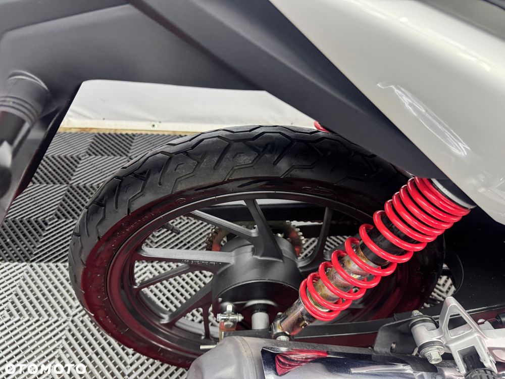 Honda CBF - 27