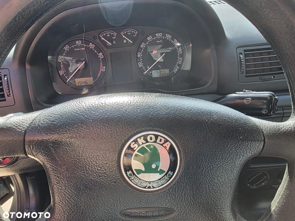 Skoda Octavia 1.6 Tour Ice - 15