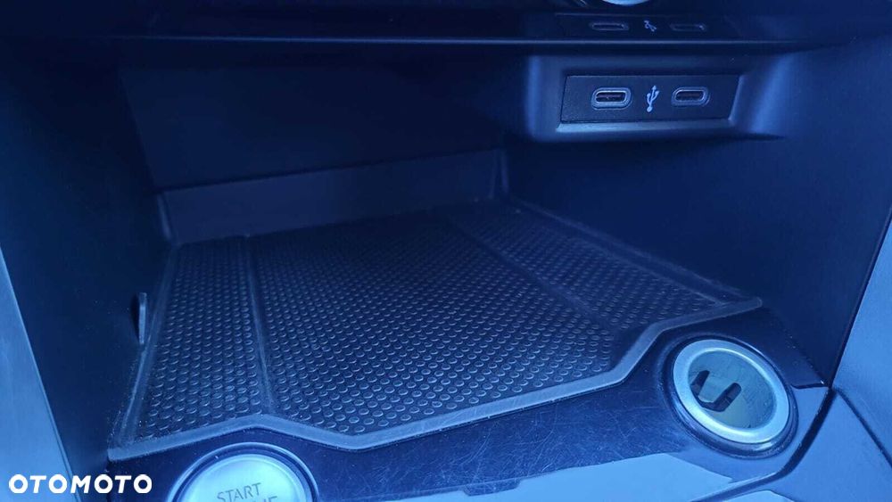 Volkswagen T-Roc - 21