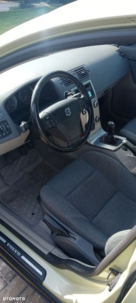 Volvo S40 2.4i Momentum - 9