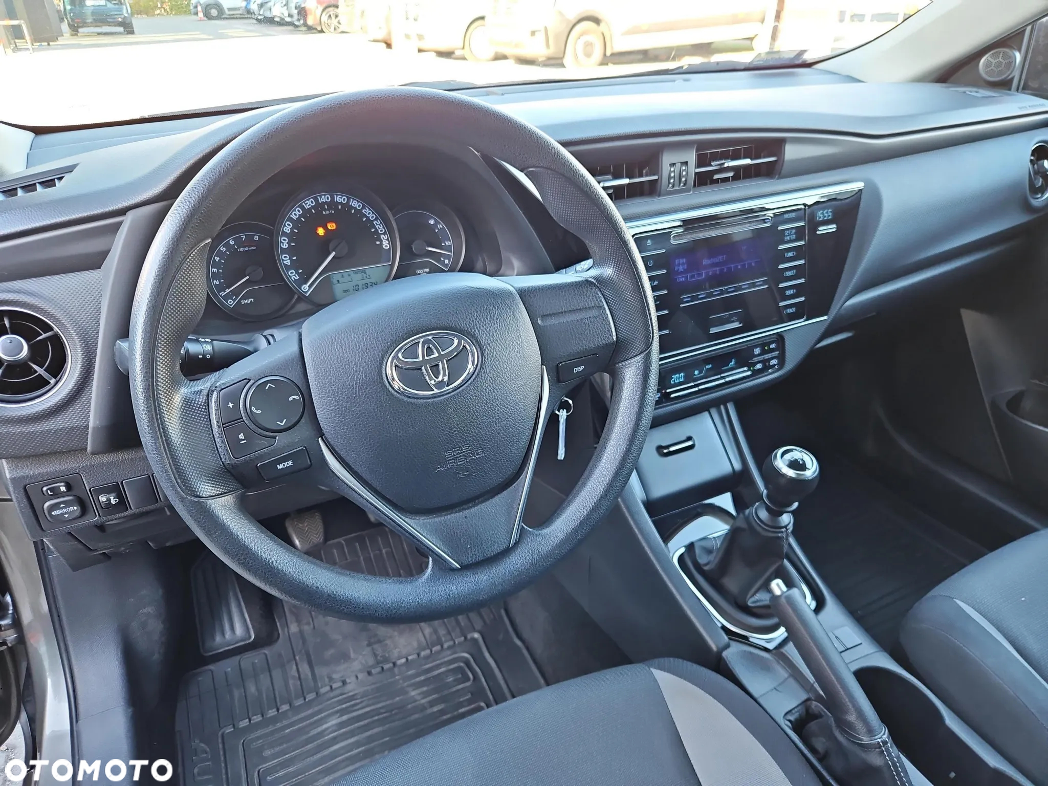 Toyota Auris 1.6 Active - 9