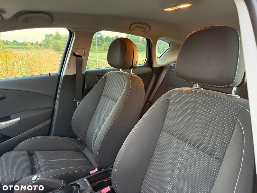 Opel Astra 1.4 Turbo - 10