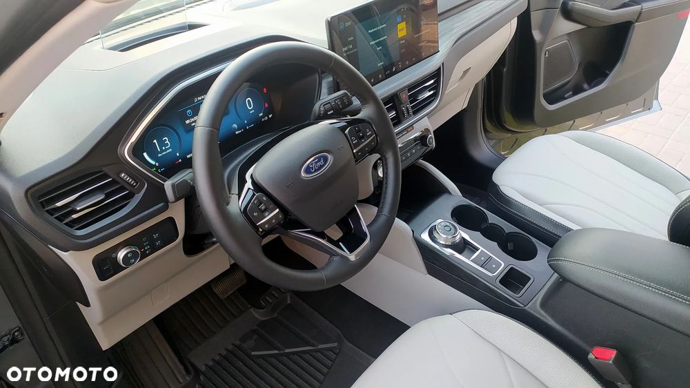 Ford Escape 2.0 EcoBoost AWD Titanium - 22