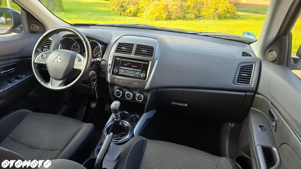 Mitsubishi ASX - 12