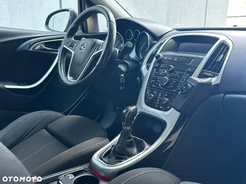 Opel Astra 1.7 CDTI Essentia - 9
