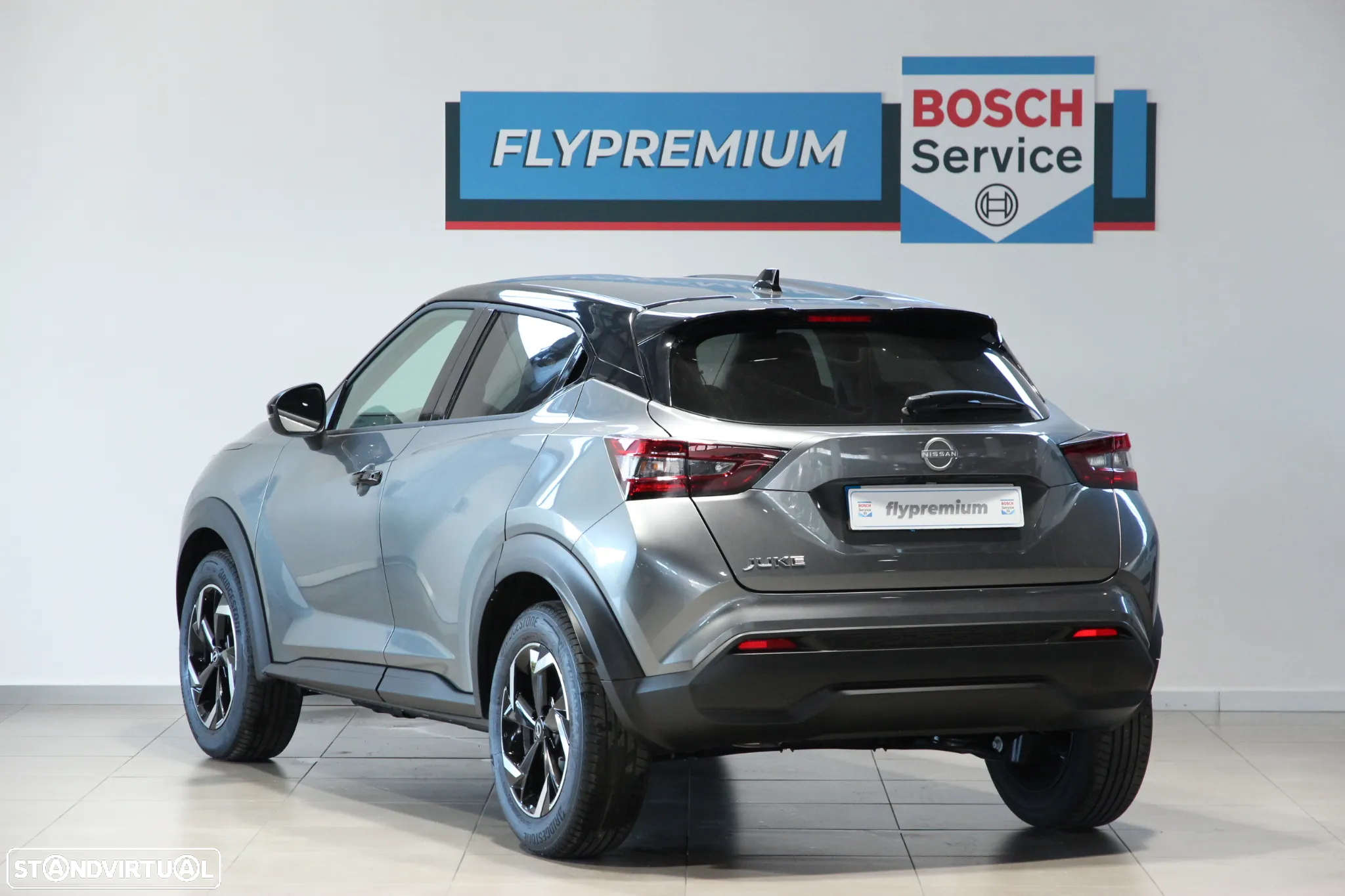 Nissan Juke 1.0 DIG-T N-Connecta NAV.+TwoTone NC DCT - 3