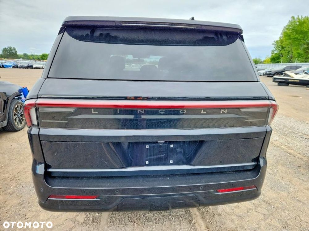 Lincoln Navigator - 3