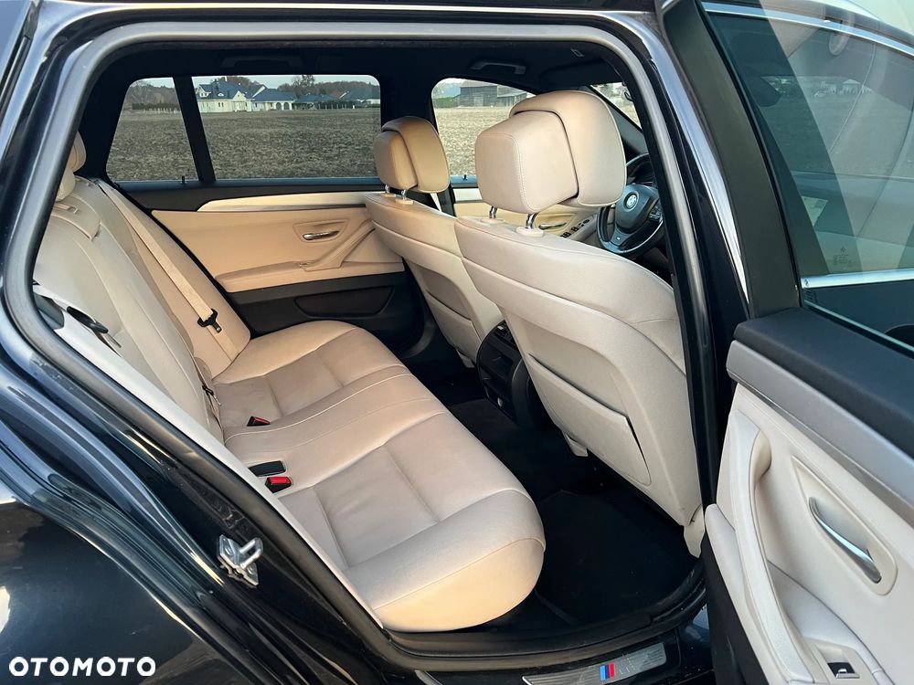 BMW Seria 5 530d xDrive Sport-Aut - 12