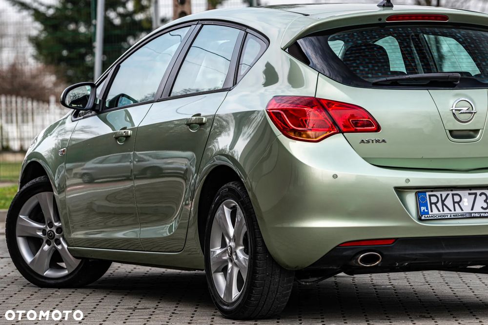 Opel Astra 1.4 Turbo - 16
