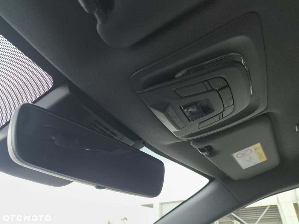 Toyota Corolla 1.8 Hybrid GR Sport Dynamic - 24