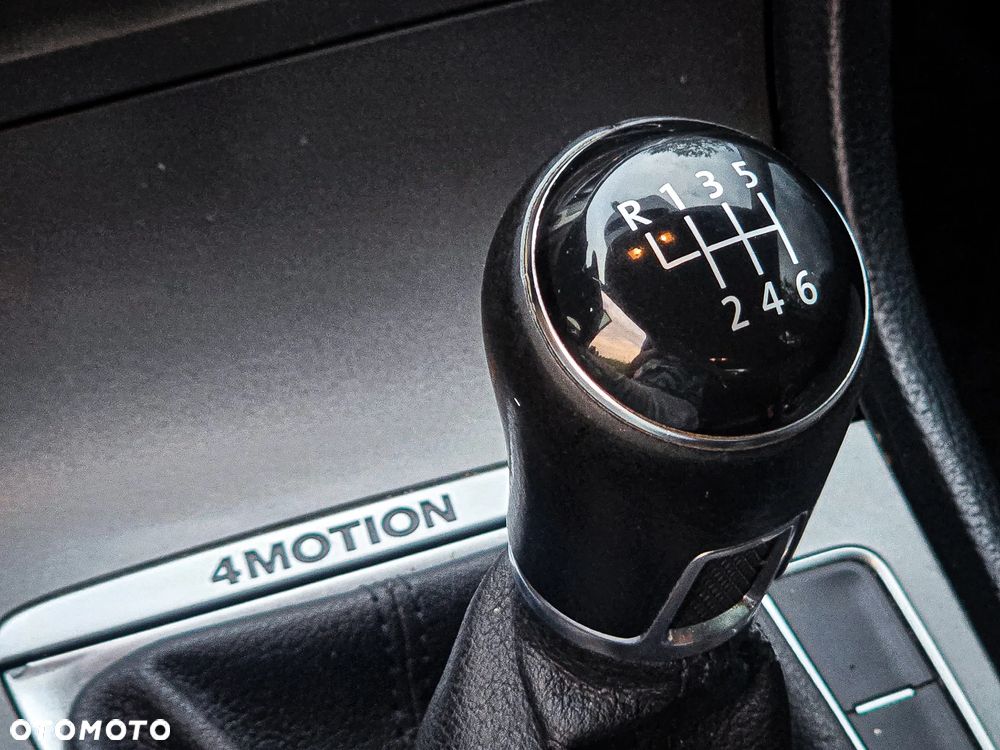 Volkswagen Golf - 10
