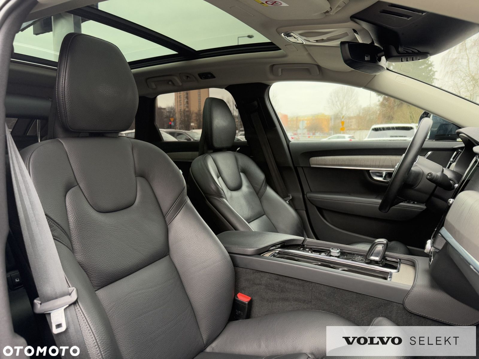 Volvo V90 Cross Country - 28
