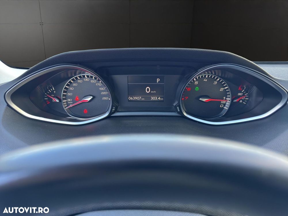 Peugeot 308 - 10