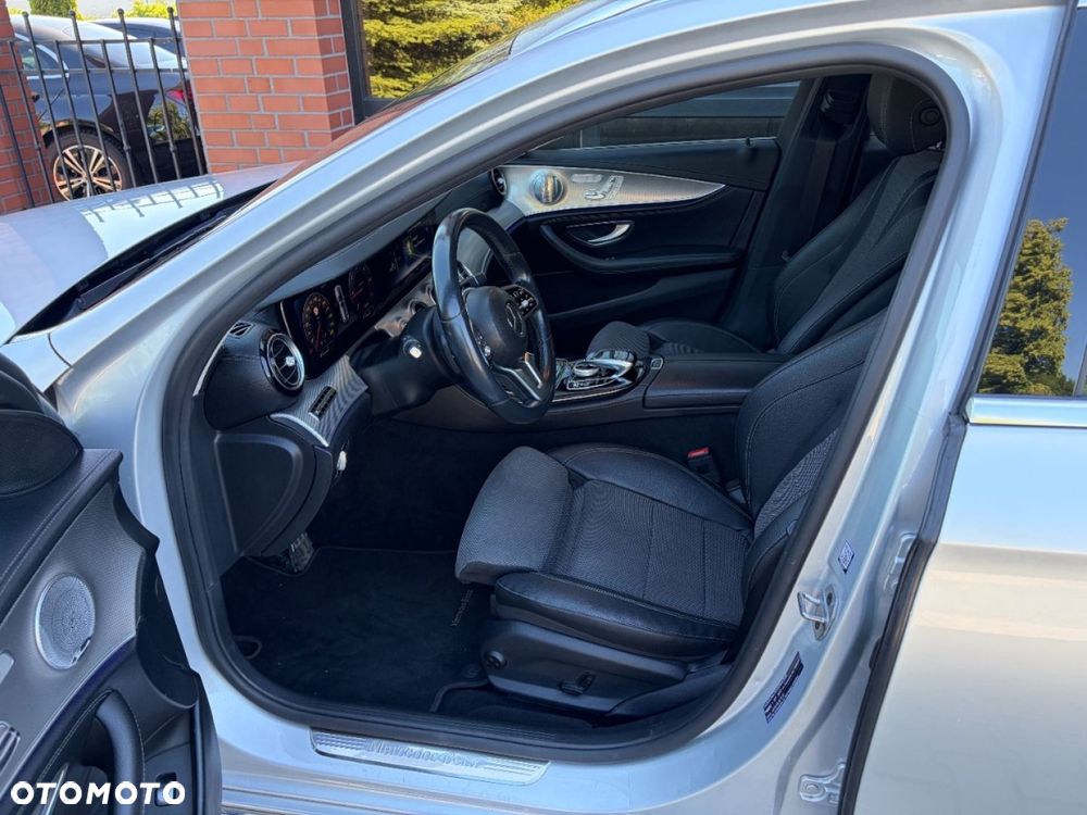 Mercedes-Benz Klasa E 220 d 9G-TRONIC Exclusive - 23