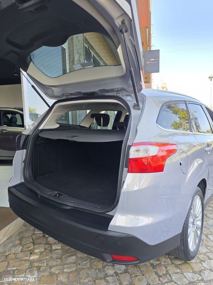 Ford Focus SW 1.6 TDCi Titanium Best - 12