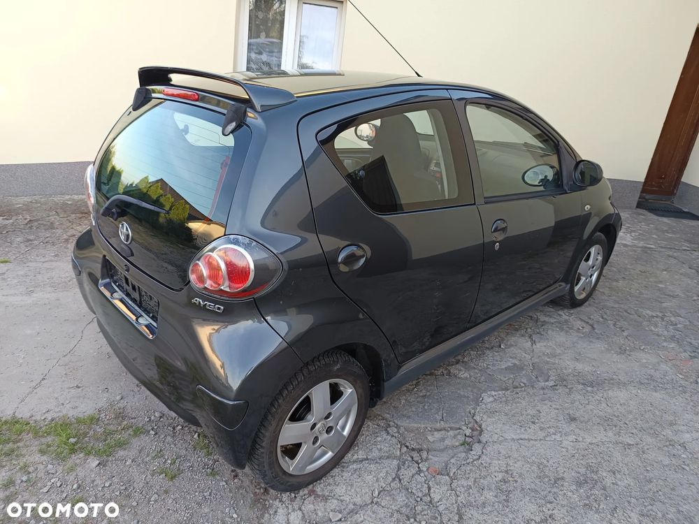 Toyota Aygo Black - 8