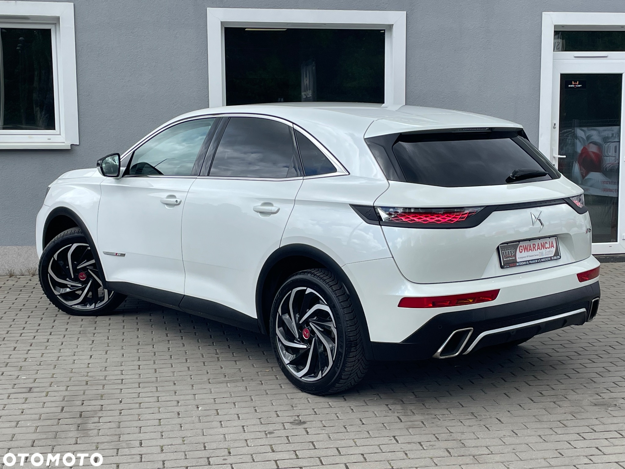 DS Automobiles DS 7 Crossback 1.6 PureTech Performance Line + - 4