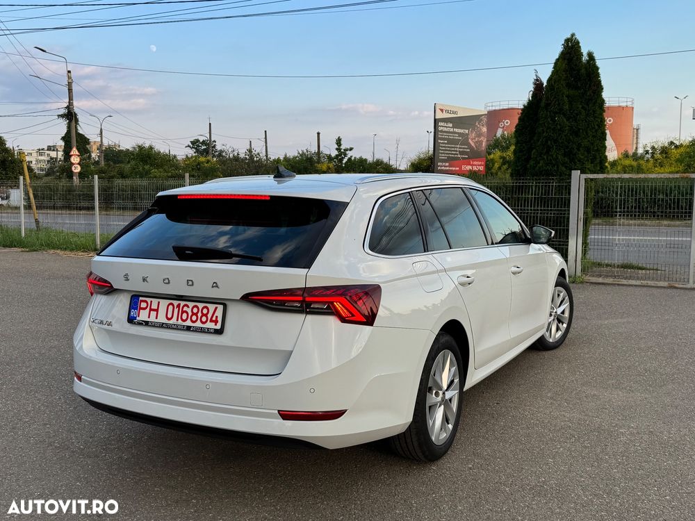 Skoda Octavia 2.0 TDI STYLE DSG - 24