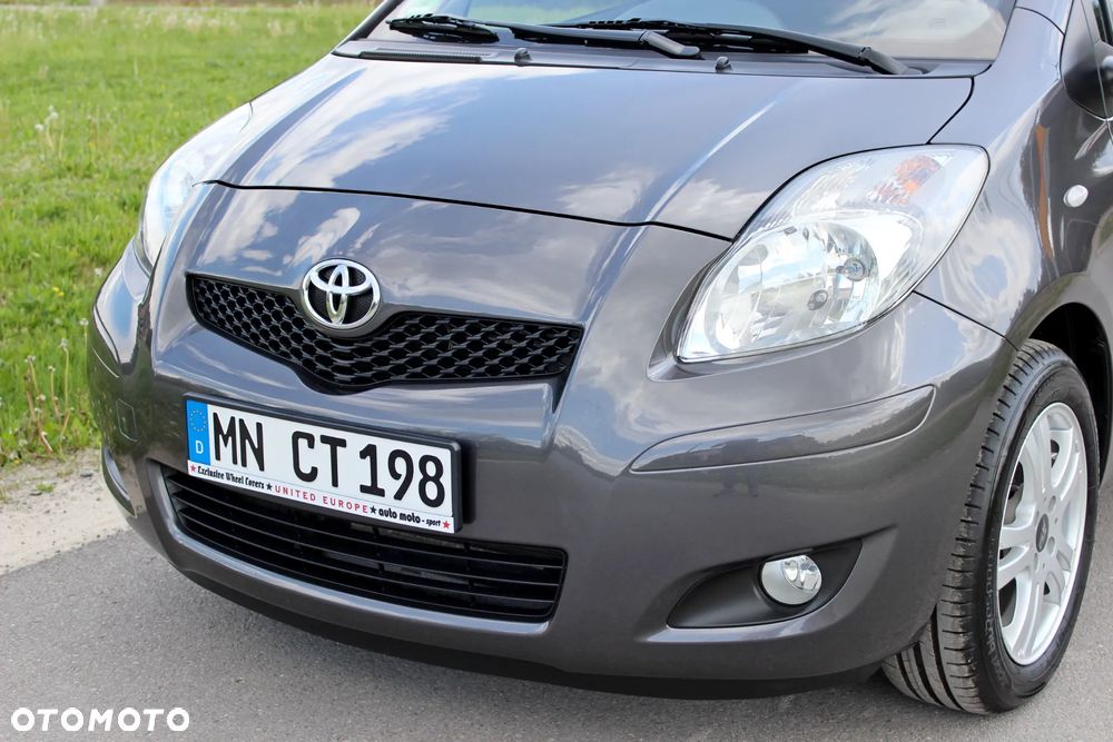 Toyota Yaris 1.33 VVT-i Executive - 13