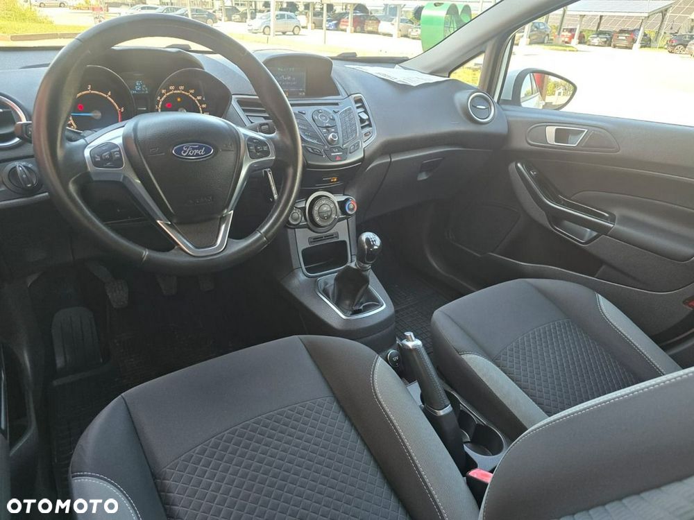 Ford Fiesta - 20