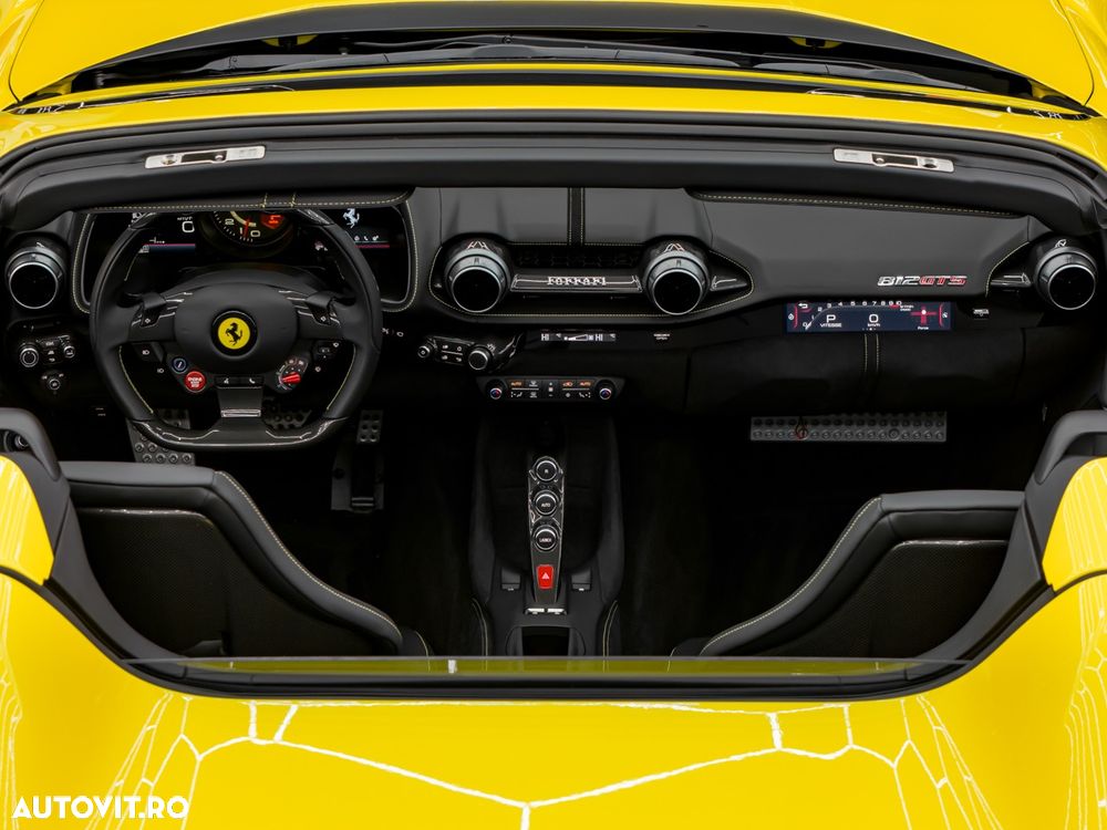 Ferrari 812 - 11