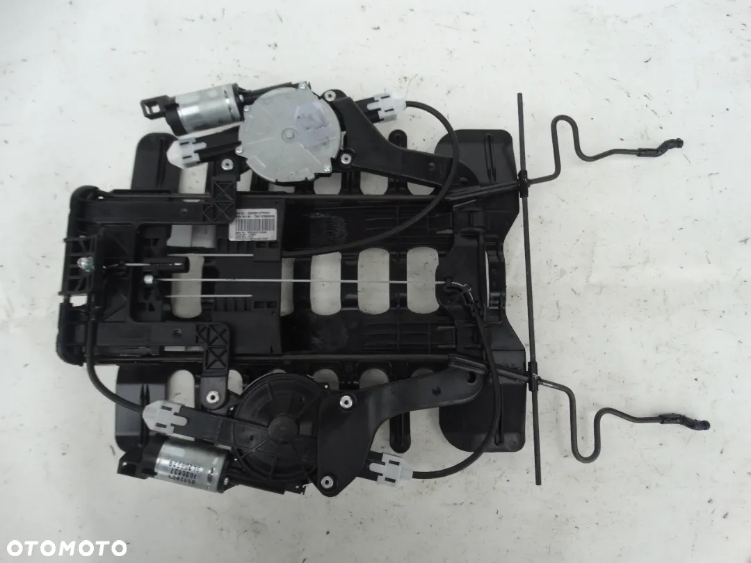 SILNICZEK REGULACJI FOTELA PRAWY VW PASSAT CC B6 F-VAT - 2