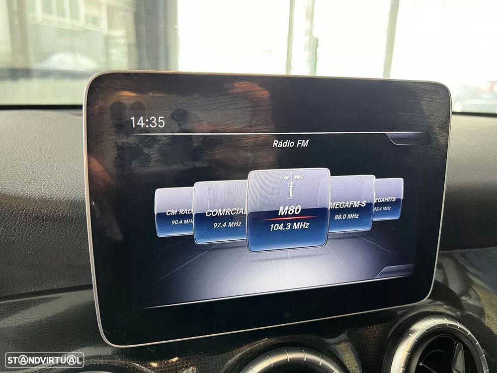 Mercedes-Benz CLA 180 d Shooting Brake - 13