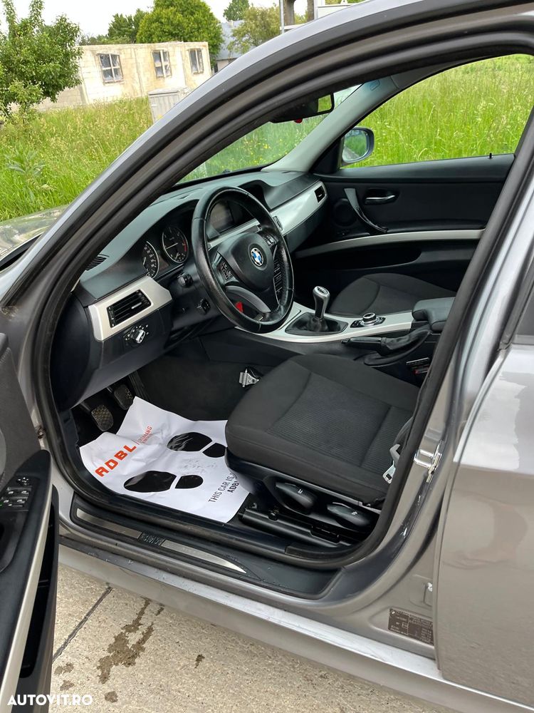 BMW Seria 3 318d - 20