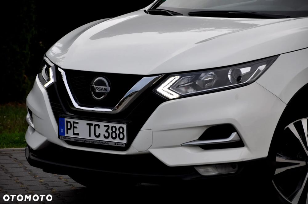 Nissan Qashqai 1.3 DIG-T AKARI - 8