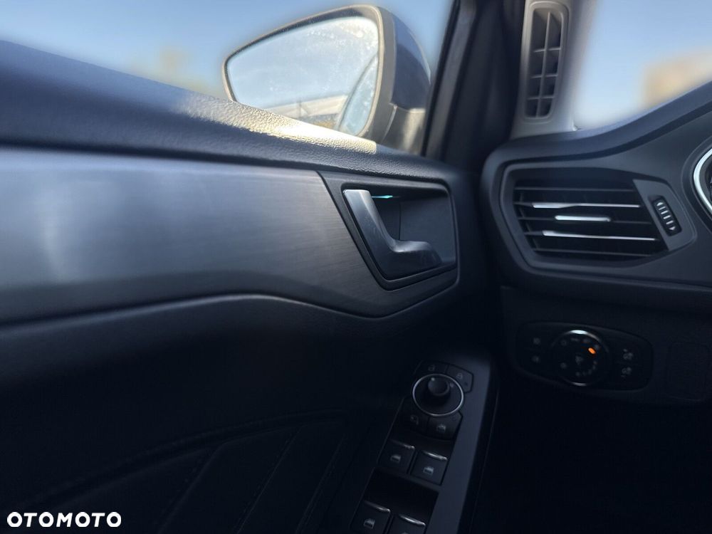 Ford Focus - 21
