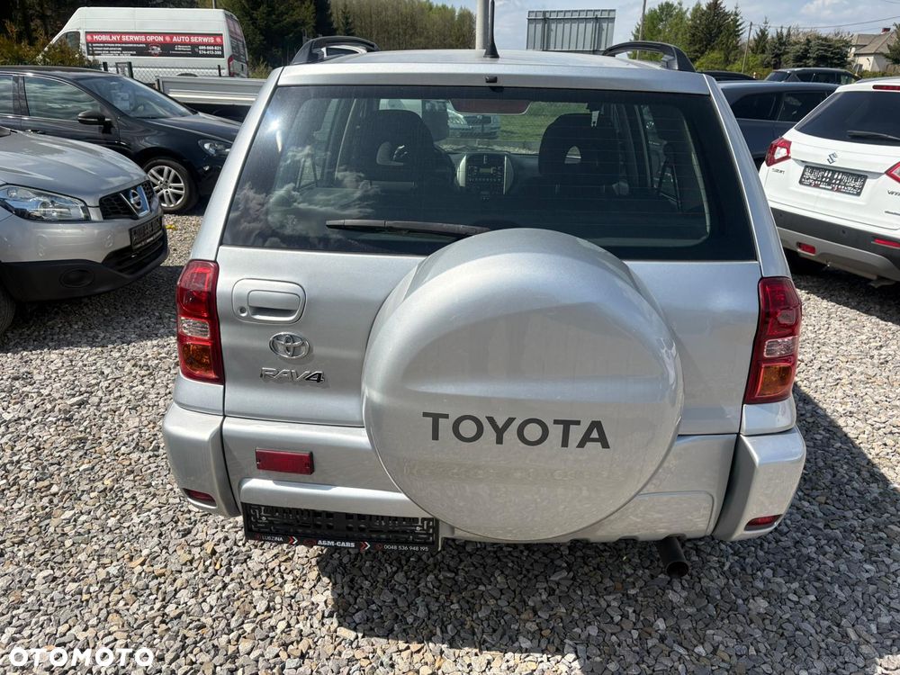 Toyota RAV4 2.0 VVT-i 4x4 - 5