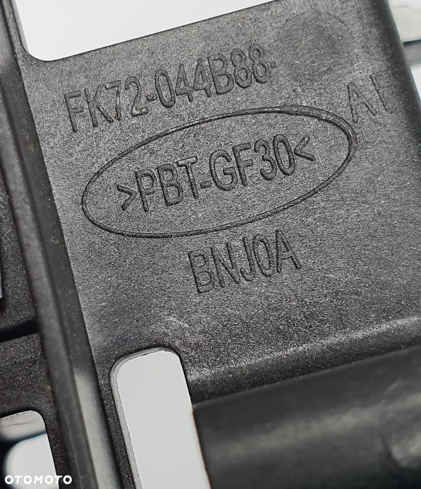 RAMKA WYŚWIETLACZA RADIA NAWIGACJI DISCOVERY L550 - 3