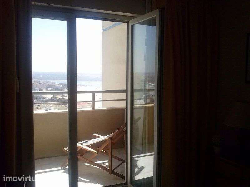 ANUAL T1 Praia da Rocha - Grande imagem: 4/12